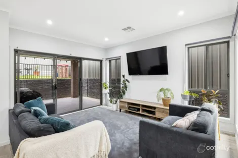 Property photo of 10 Le Hunte Road Seaford Heights SA 5169