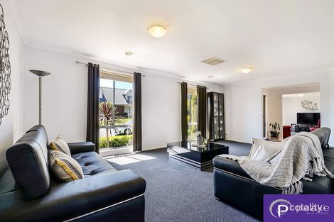 Property photo of 3 Tyrell Place Berwick VIC 3806