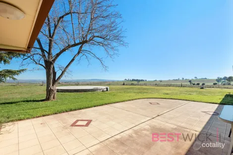 Property photo of 73 Clairvaux Lane Kelso NSW 2795