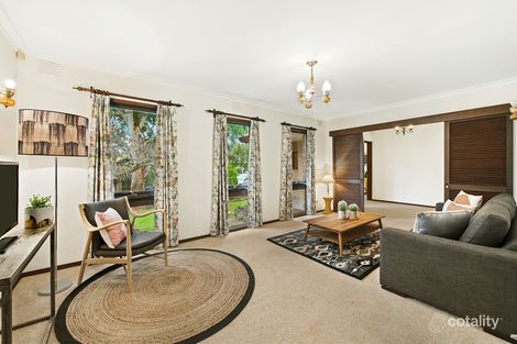 Property photo of 19 Crampton Crescent Rosanna VIC 3084