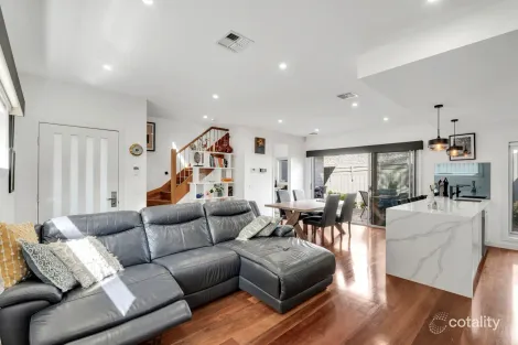 Property photo of 2/154 Spencer Street Essendon VIC 3040