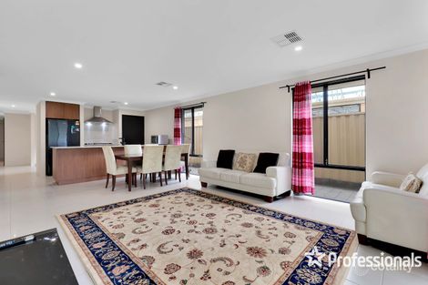 Property photo of 12 Setter Way Southern River WA 6110