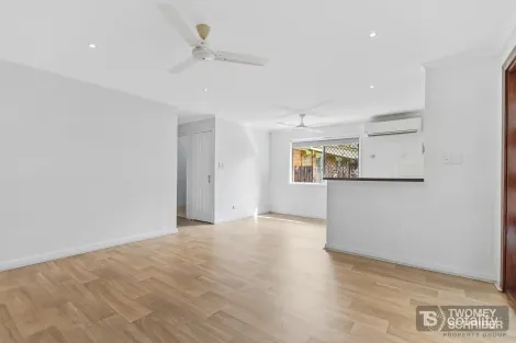 7 Goru Ct, Mooroobool, QLD 4870