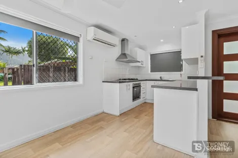 Property photo of 7 Goru Court Mooroobool QLD 4870