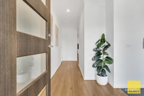 Property photo of 5 Sicily Avenue Deanside VIC 3336