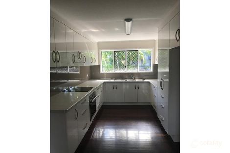 31 Coase St, West Gladstone, QLD 4680