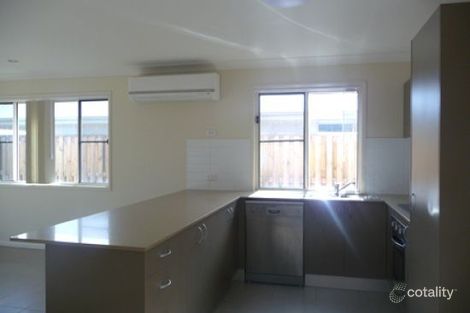 Property photo of 16 Trinity Parade Blacks Beach QLD 4740