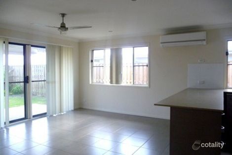 Property photo of 16 Trinity Parade Blacks Beach QLD 4740