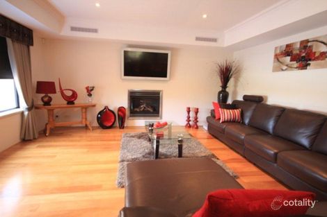 Property photo of 11 Majorca Green Secret Harbour WA 6173
