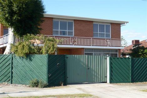 2/26 Dinah Pde, Keilor East, VIC 3033