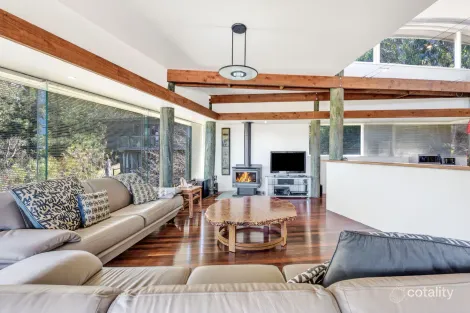 Property photo of 3 Waverley Avenue Lorne VIC 3232