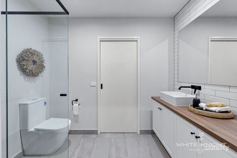 Property photo of 99 Beattys Road Fraser Rise VIC 3336