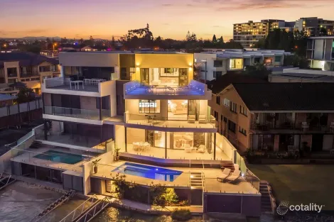 1/21 Miami Key, Broadbeach Waters, QLD 4218