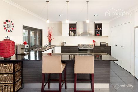 Property photo of 35 Whiteley Circuit Baranduda VIC 3691