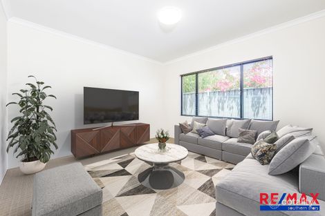 Property photo of 8 Graduate Way Coolbellup WA 6163