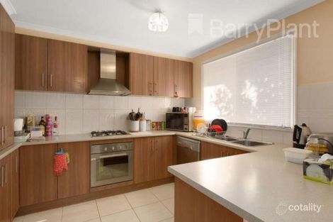 Property photo of 2/32 Cameron Way Pakenham VIC 3810