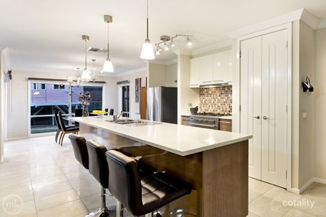 Property photo of 15 Glass Crescent Doreen VIC 3754