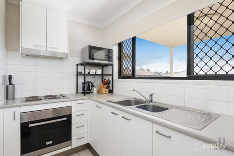 1/8 Saint Andrews Dr, Leichhardt, QLD 4305