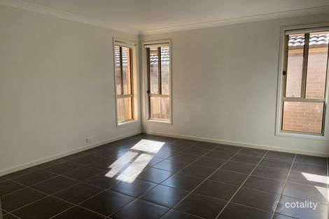 Property photo of 16 Greenfield Crescent Elderslie NSW 2570