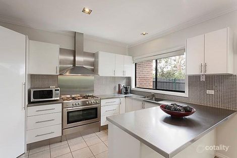 Property photo of 2/11 Middlefield Drive Blackburn North VIC 3130