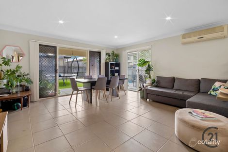 Property photo of 5 Marigold Avenue Regents Park QLD 4118
