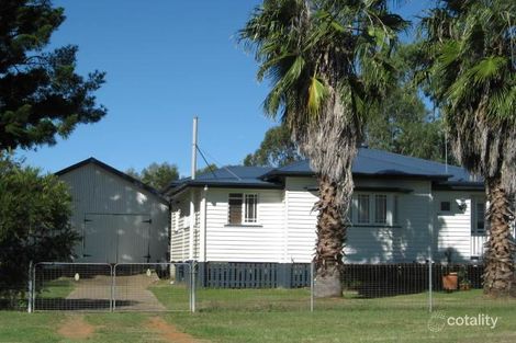 42 Middle St, Esk, QLD 4312