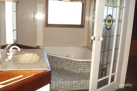 Property photo of 19 Rose Street Golden Square VIC 3555