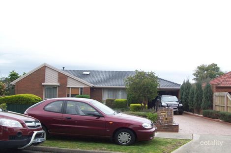 Property photo of 17 Aberdeen Court Narre Warren VIC 3805