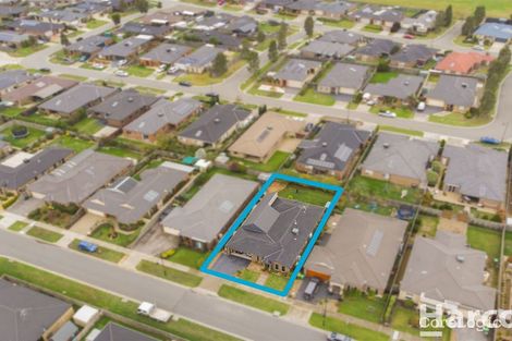 Property photo of 23 Gallery Way Pakenham VIC 3810
