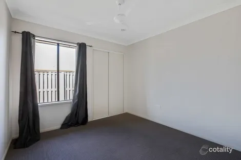 Property photo of 60 Whitehaven Drive Blacks Beach QLD 4740