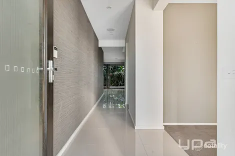 Property photo of 9 Fenway Road Greenvale VIC 3059