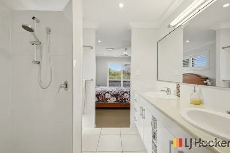 Property photo of 21 Sandy View Drive Nikenbah QLD 4655