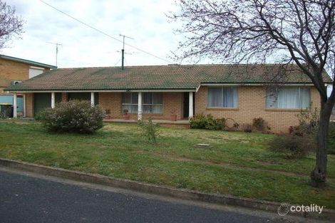 28 Toompang St, Young, NSW 2594