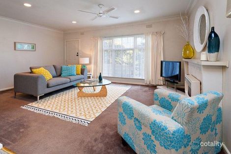 Property photo of 21 Amiet Street Greensborough VIC 3088