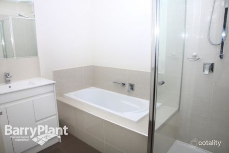Property photo of 1/34 Railway Avenue Garfield VIC 3814