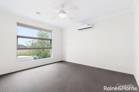 Property photo of 4 Clarice Crescent Brookfield VIC 3338