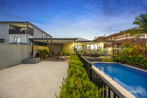 Property photo of 25 Mimosa Road Greenacre NSW 2190