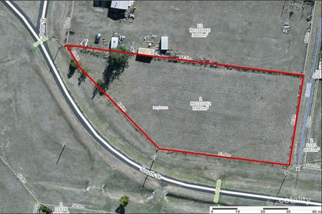 1 Peter St, Leyburn, QLD 4365