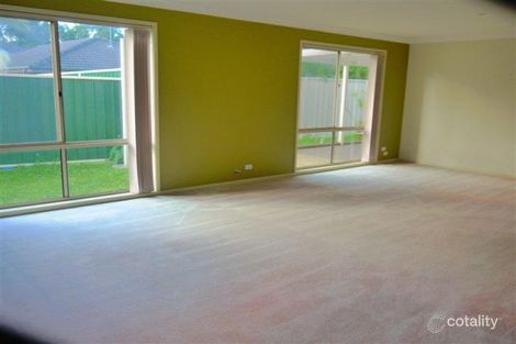Property photo of 2 Peat Place Point Clare NSW 2250