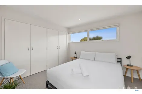Property photo of 44 Loch Lomond Crescent Torquay VIC 3228