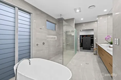 Property photo of 120 Brisbane Corso Fairfield QLD 4103