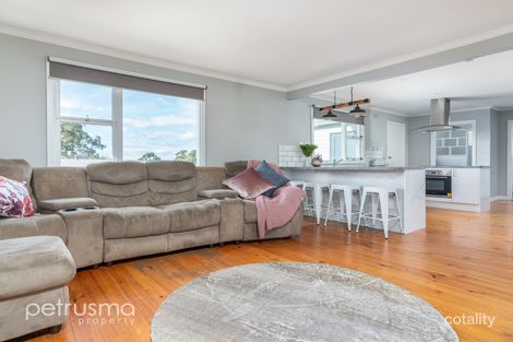 Property photo of 1/1 Cutana Parade Snug TAS 7054