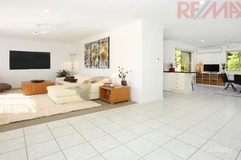 Property photo of 19 Cobb Court Mudgeeraba QLD 4213