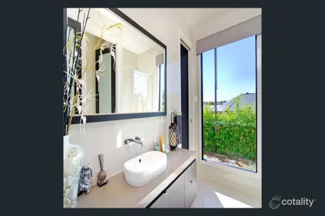 Property photo of 87 Valentine Circuit Augustine Heights QLD 4300