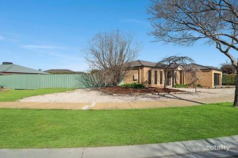Property photo of 24 Brentwood Boulevard Strathfieldsaye VIC 3551