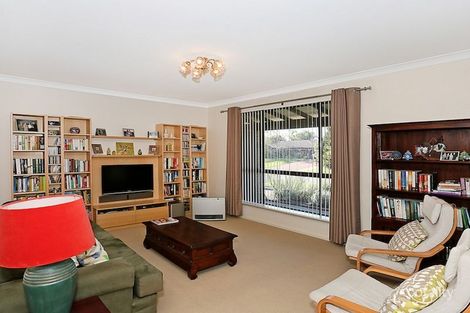 Property photo of 21 Elmore Way Dudley Park WA 6210
