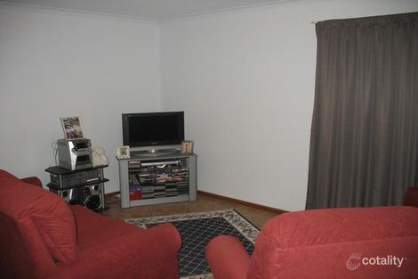 Property photo of 11 Milich Court Loxton SA 5333