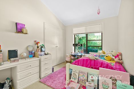 Property photo of 24 Yeovil Drive Bomaderry NSW 2541