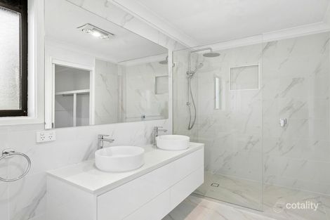 Property photo of 10 Sunview Drive Twin Waters QLD 4564