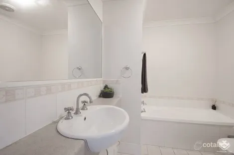 Property photo of 22/2 Springhill Drive Sippy Downs QLD 4556